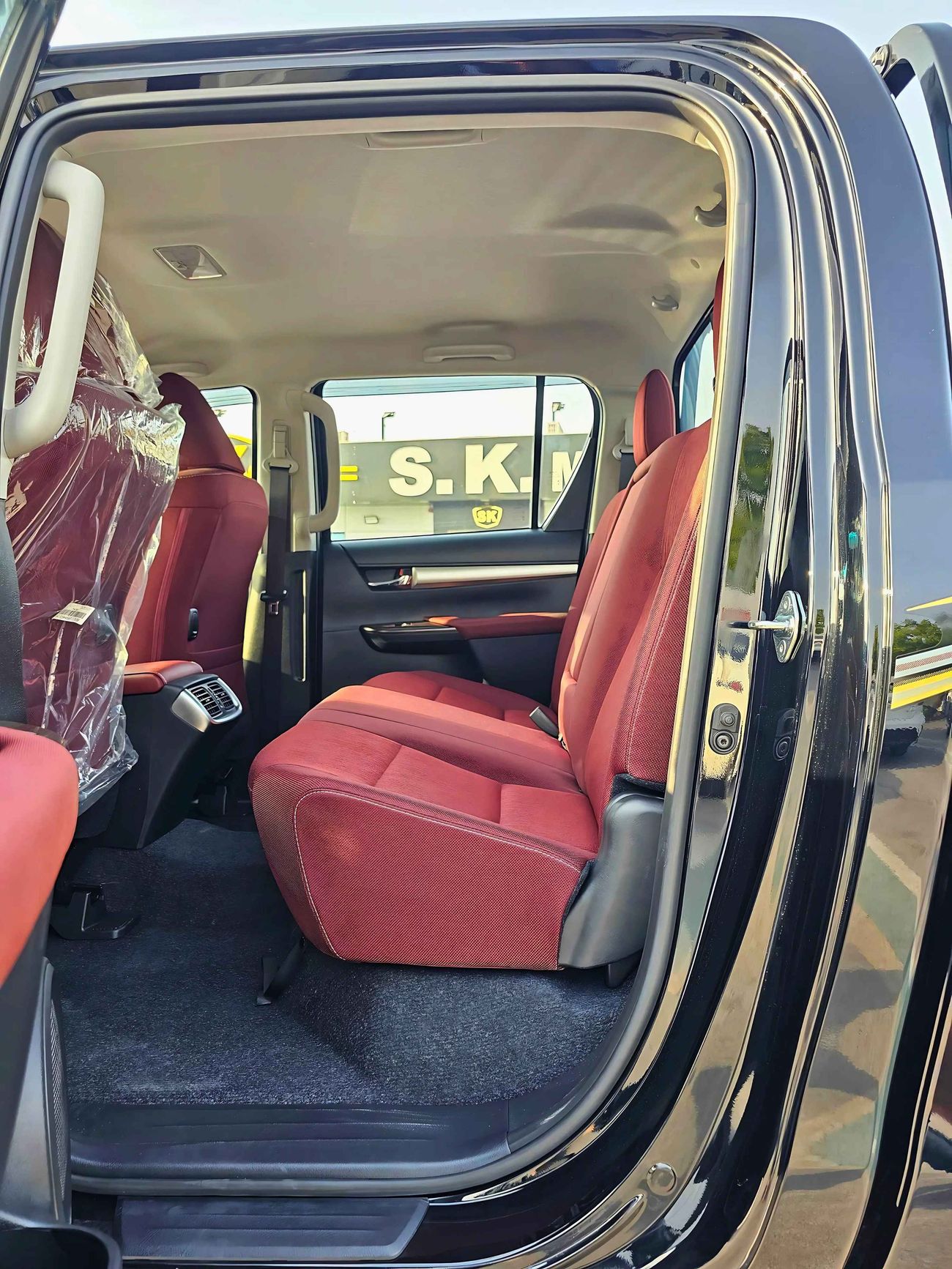 Toyota Hilux SR5 WIDE BODY/ CHROME BUMPERS/ DOUBLE CABIN/ FULL OPTION /PETROL AT 2.7L V4 4WD/CODE#HPAAWY