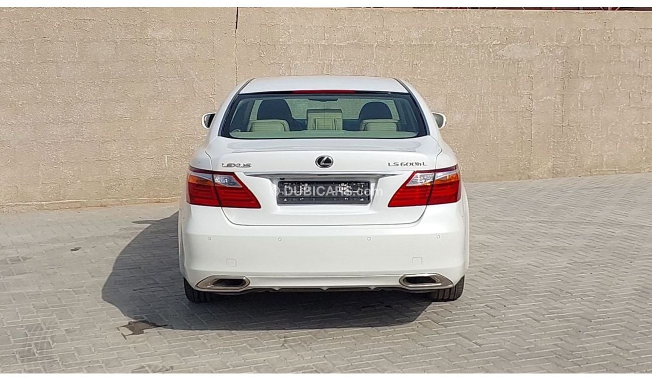 Lexus LS 600 Hybrid 2012 | Partial Service History | GCC