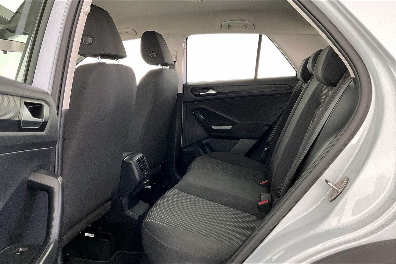 فولكس واجن T ROC Trend | ضمان مجاني لمدة عام | 0 دفعة أولى