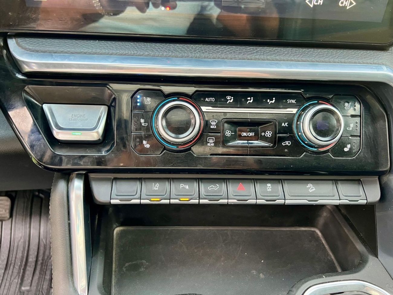 GMC Sierra GMC Sierra Denali HD v8 6.6 full option warranty one year