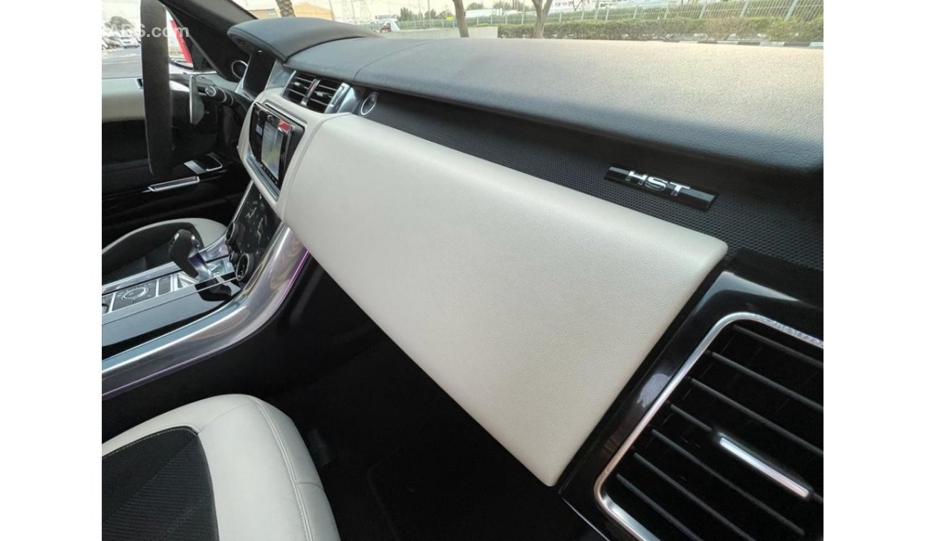 Land Rover Range Rover Sport (OFFER) RANG ROVER SPORT HST 2019 FULL OPTIONS WITH WARRANTEE TOW YEARS, INSURANSE REGISTRATION FREE