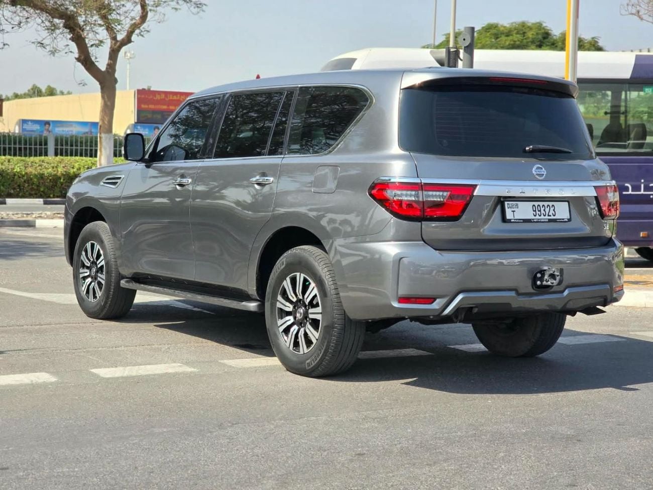 Nissan Patrol SE T2 WITH ORIGINAL AGENCY LEATHER SEATS 2020 GCC SINGLE OWNER WITH AGENCY ROSTAMANI SERVICE HISTORY IN MI