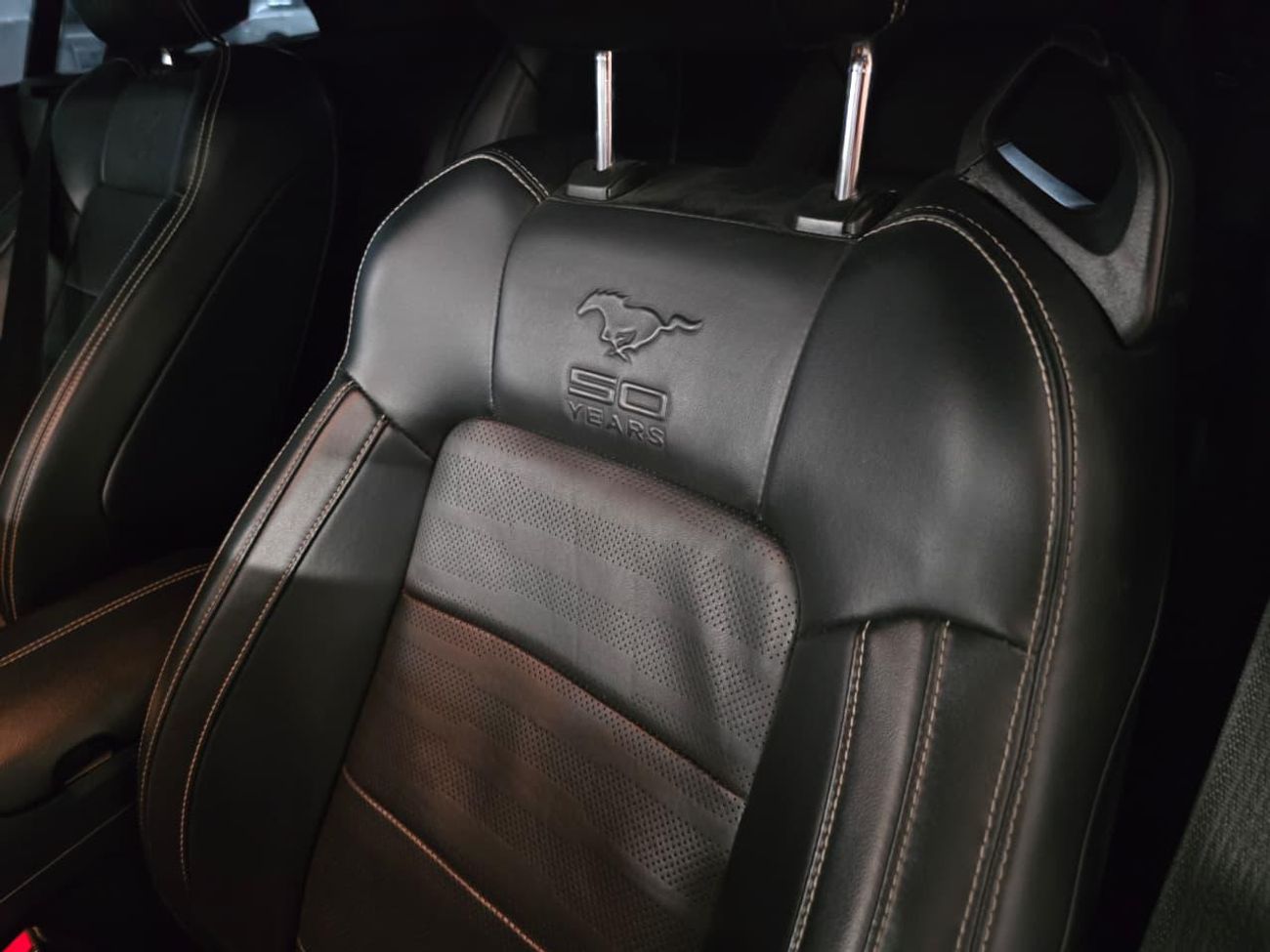 Ford Mustang GT Premium 5.0L V8