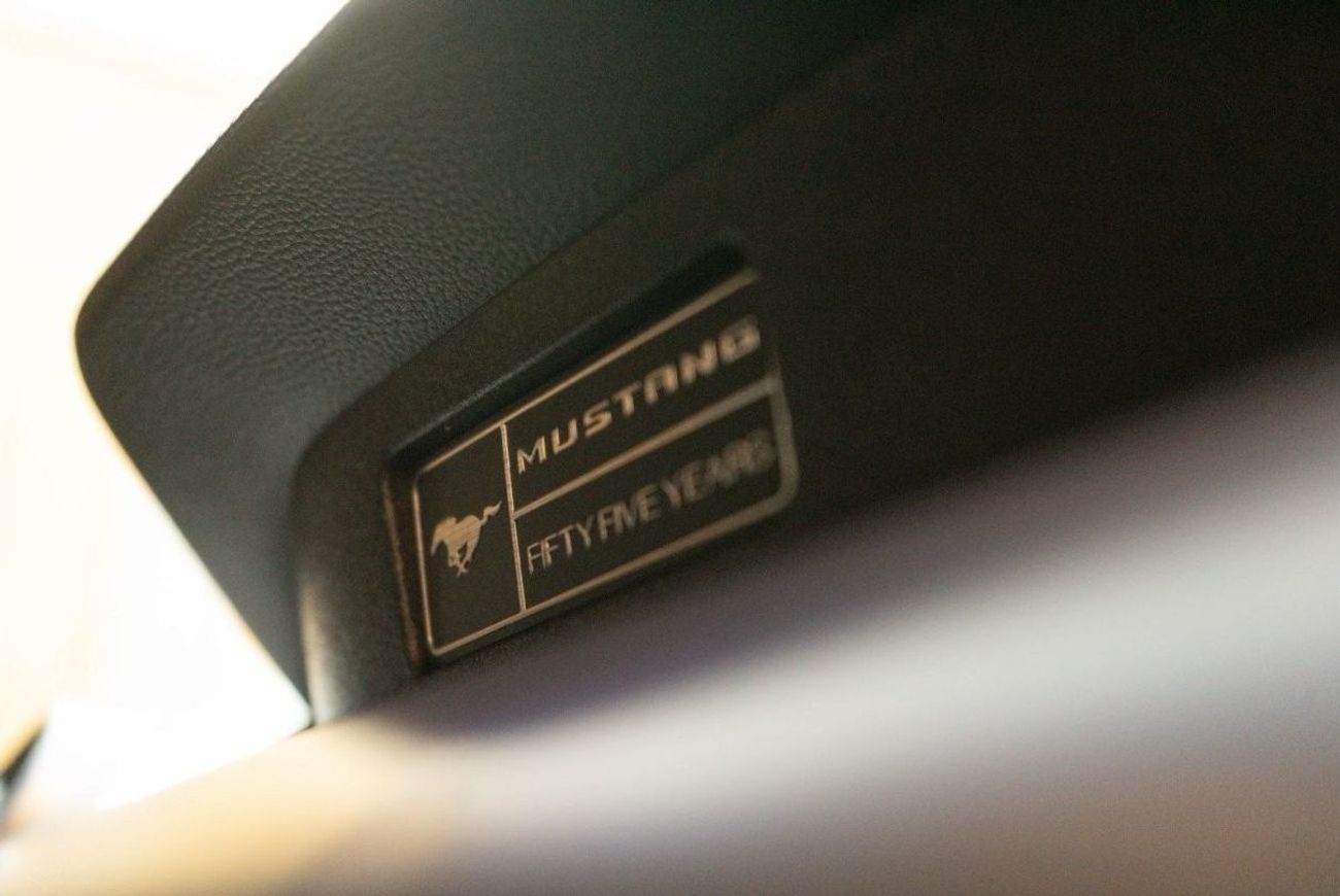 فورد موستانج ايكوبوست بريميوم 2.3L EXCELLENT CONDITION