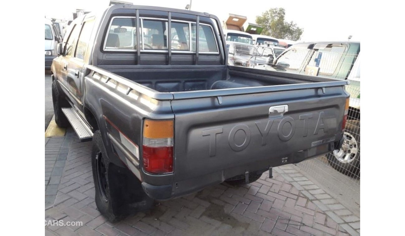 Toyota Hilux Hilux pick up RIGHT HAND DRIVE (Stock no PM 352 )