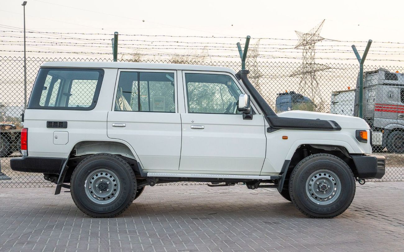 تويوتا لاند كروزر 70 2025 Toyota LC76 2.8L Diesel MT