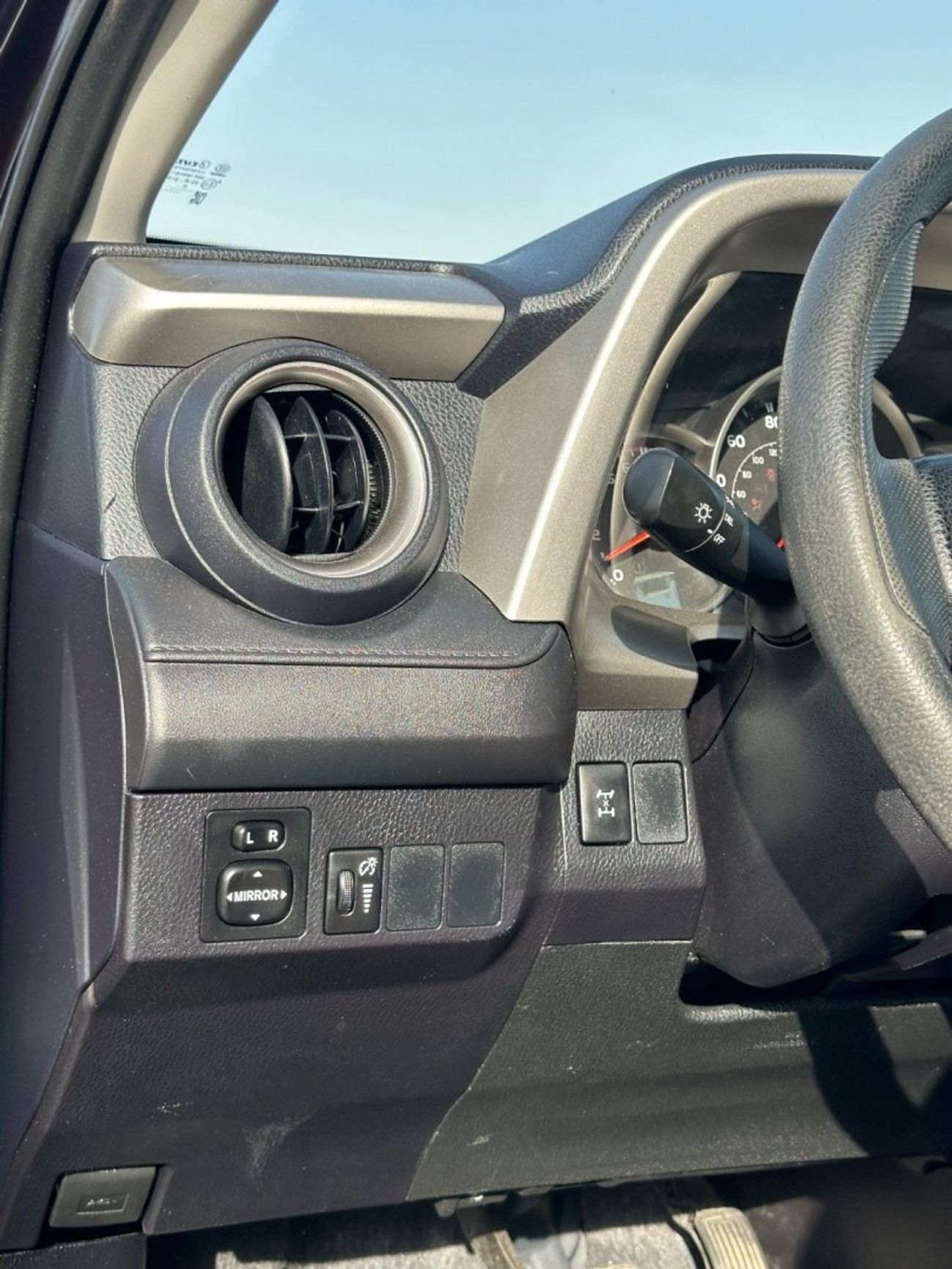 Toyota RAV4 4WD leather seats