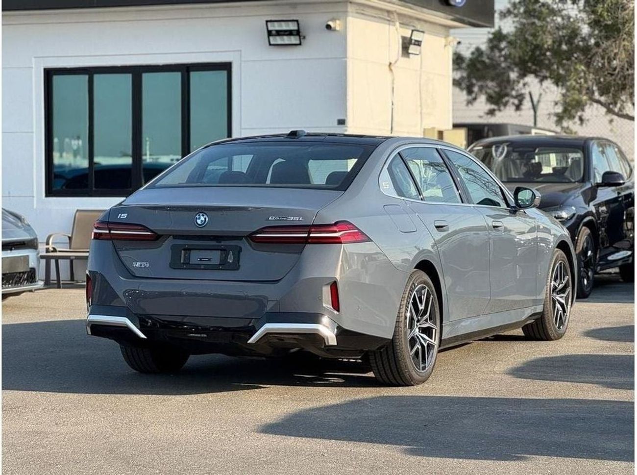 BMW i5 BMW I5 2024 35L