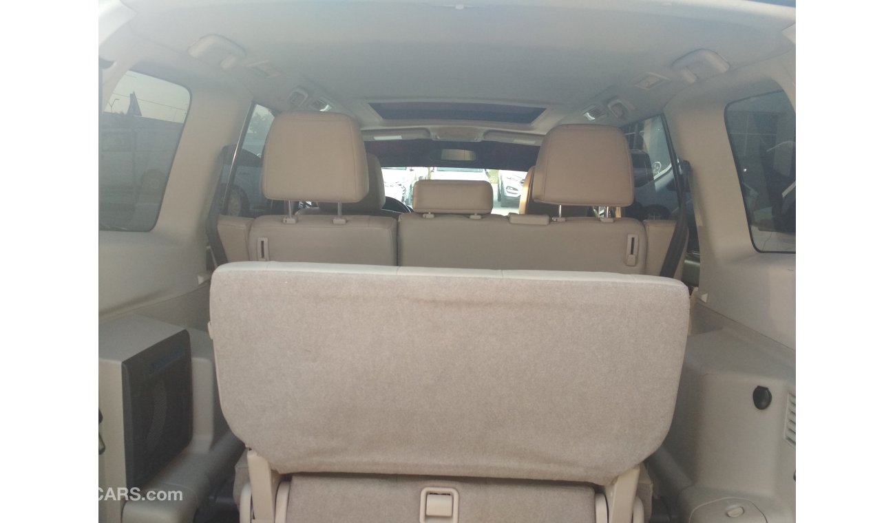 ميتسوبيشي باجيرو 2013 ابيض  3.8خليجى جلد فتحة سقف حالة وكالة بدون صبغ بدون حوادث ممتازة