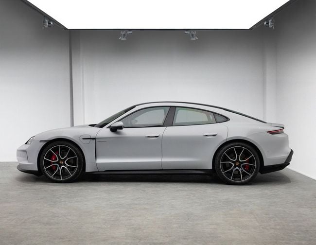 Porsche Taycan 4S, миниатюра 22
