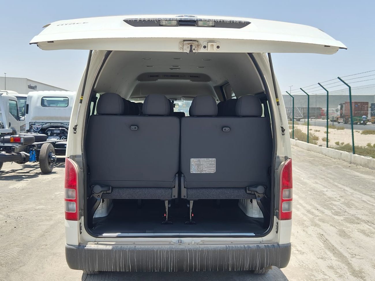 Toyota Hiace 2025 Toyota Hiace (Old-Shape) High-Roof 16-Seater Passenger Van 2.7L 4-Cyl Petrol M/T RWD For Africa