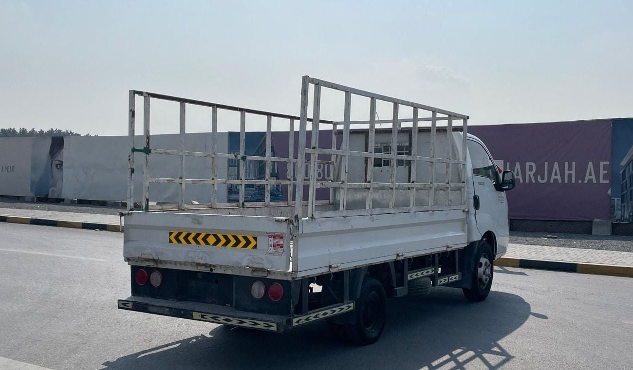 Kia K4000 2.5L, manual خليجي