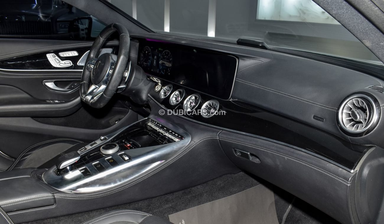 مرسيدس بنز ايه ام جي جي تي 43