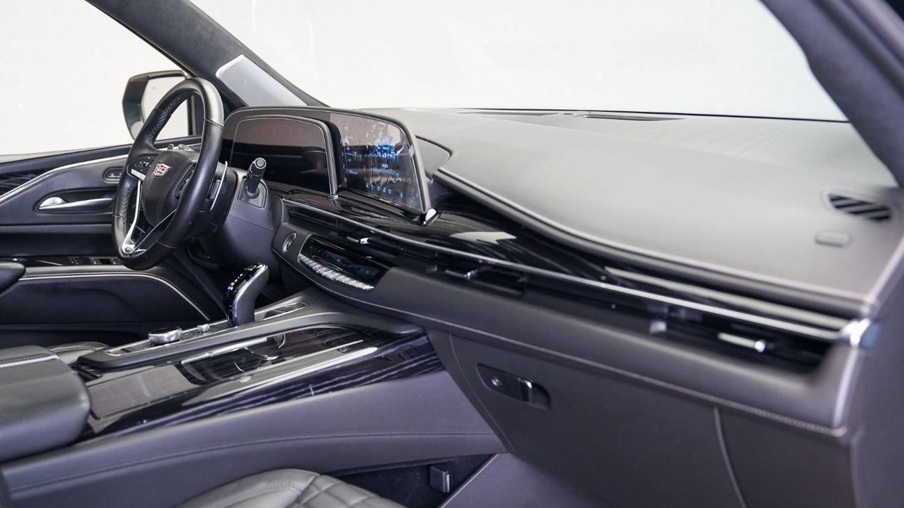 Cadillac Escalade Escalade-V 6.2L | AED 6,571 PM | Warranty April 2027 -Service April 2028 | GCC