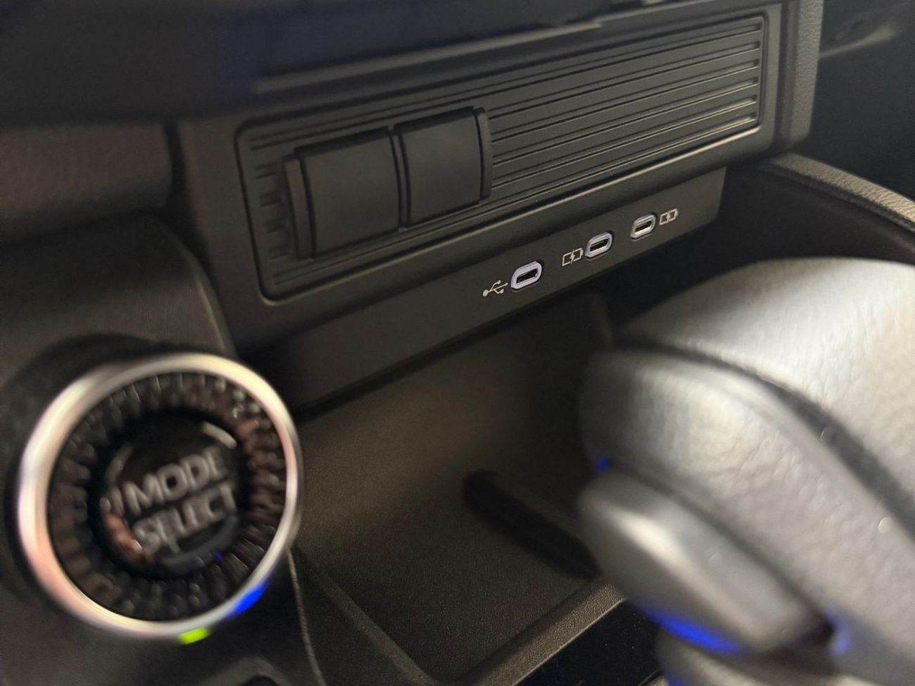 Toyota Prado 2.4 TURBO SUNROOF BLACK INTERIOR  **EXPORT ONLY**التصدير فقط خارج الخليج**