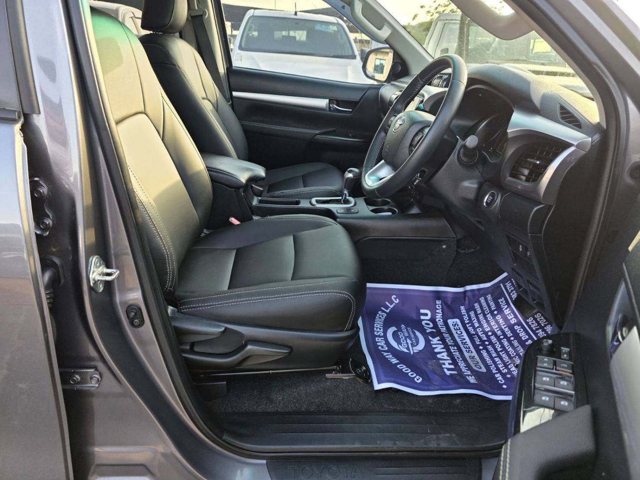 تويوتا هيلوكس diesel 2.8 liter right hand drive only for export available