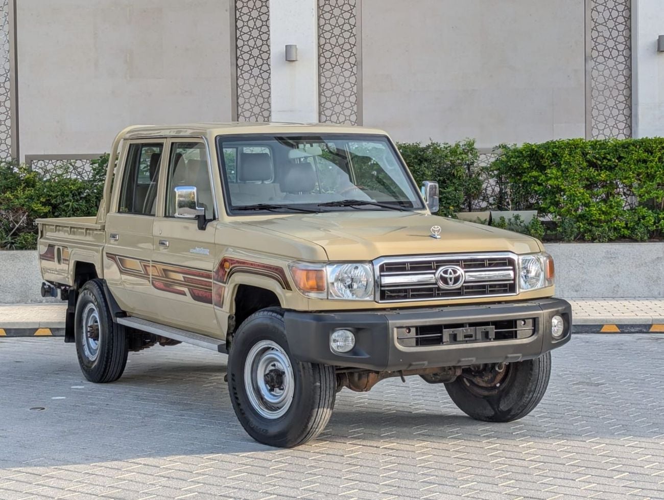 Toyota Land Cruiser Pick Up Toyota LC79 double cabin LHD brown colour
