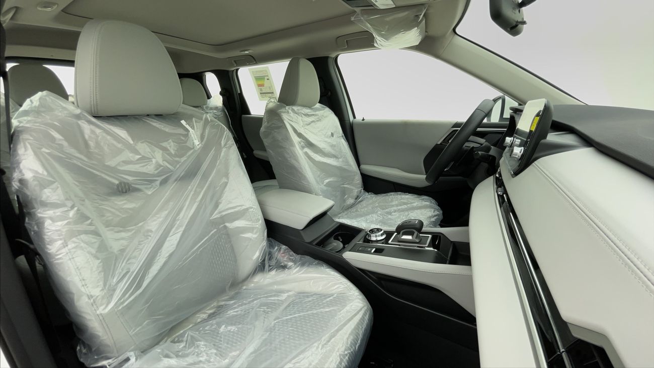 Mitsubishi Outlander MIDLINE WITH SUNROOF 2.5 | Zero Down Payment | Home Test Drive