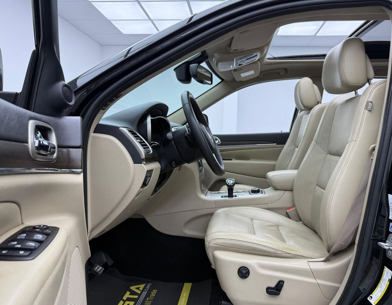 Jeep Grand Cherokee Limited 3.6L 2015 Jeep Grand Cherokee Limited V6, Full Jeep Service History, Excellent Condition, GC