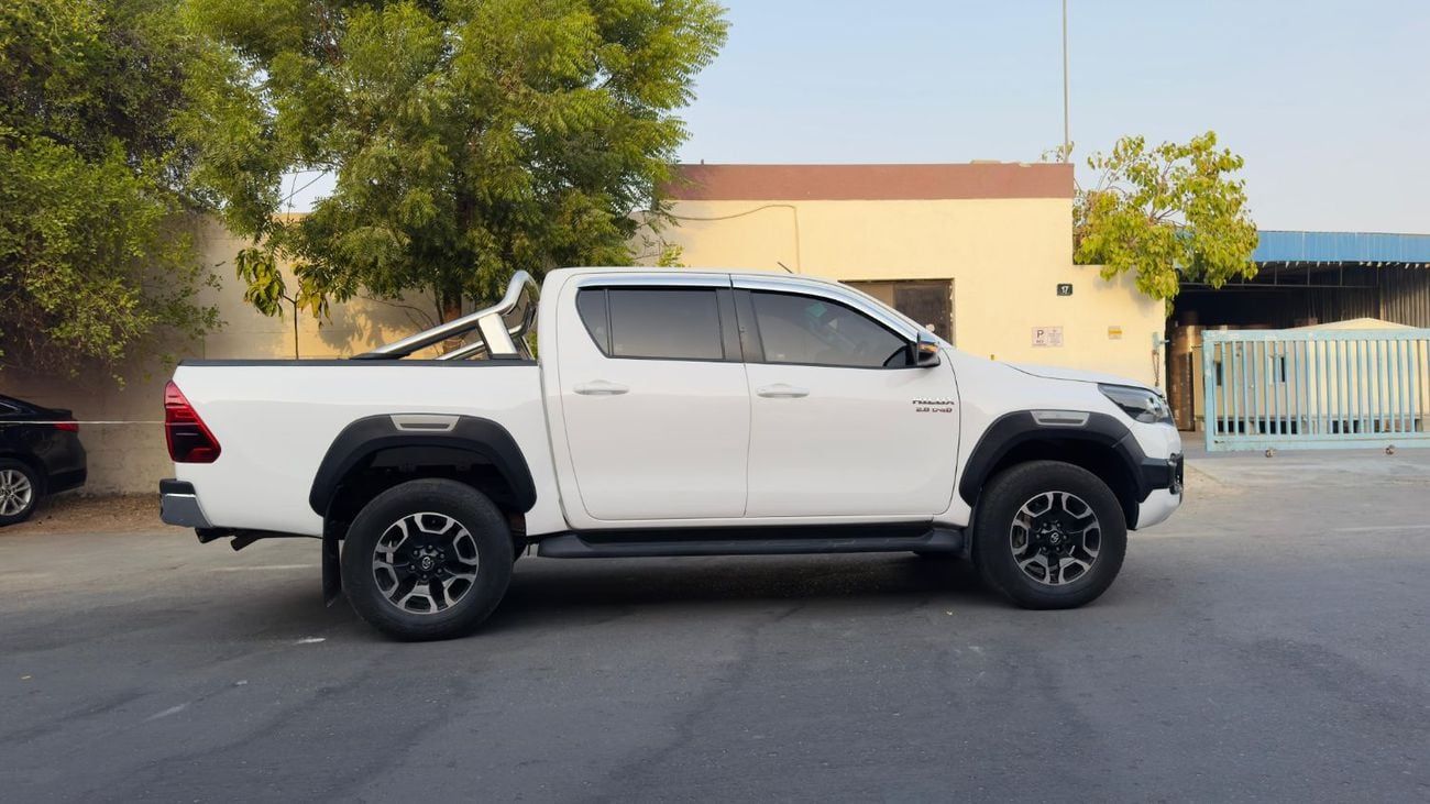 تويوتا هيلوكس -