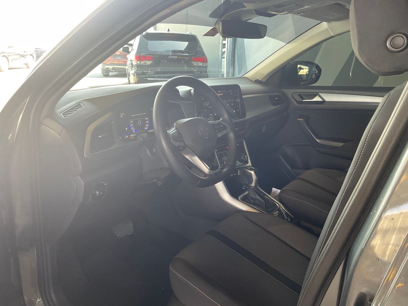 فولكس واجن T ROC Life | شامل الضمان | 0 ﺪﻔﻋﺓ ﺃﻮﻟﻯ