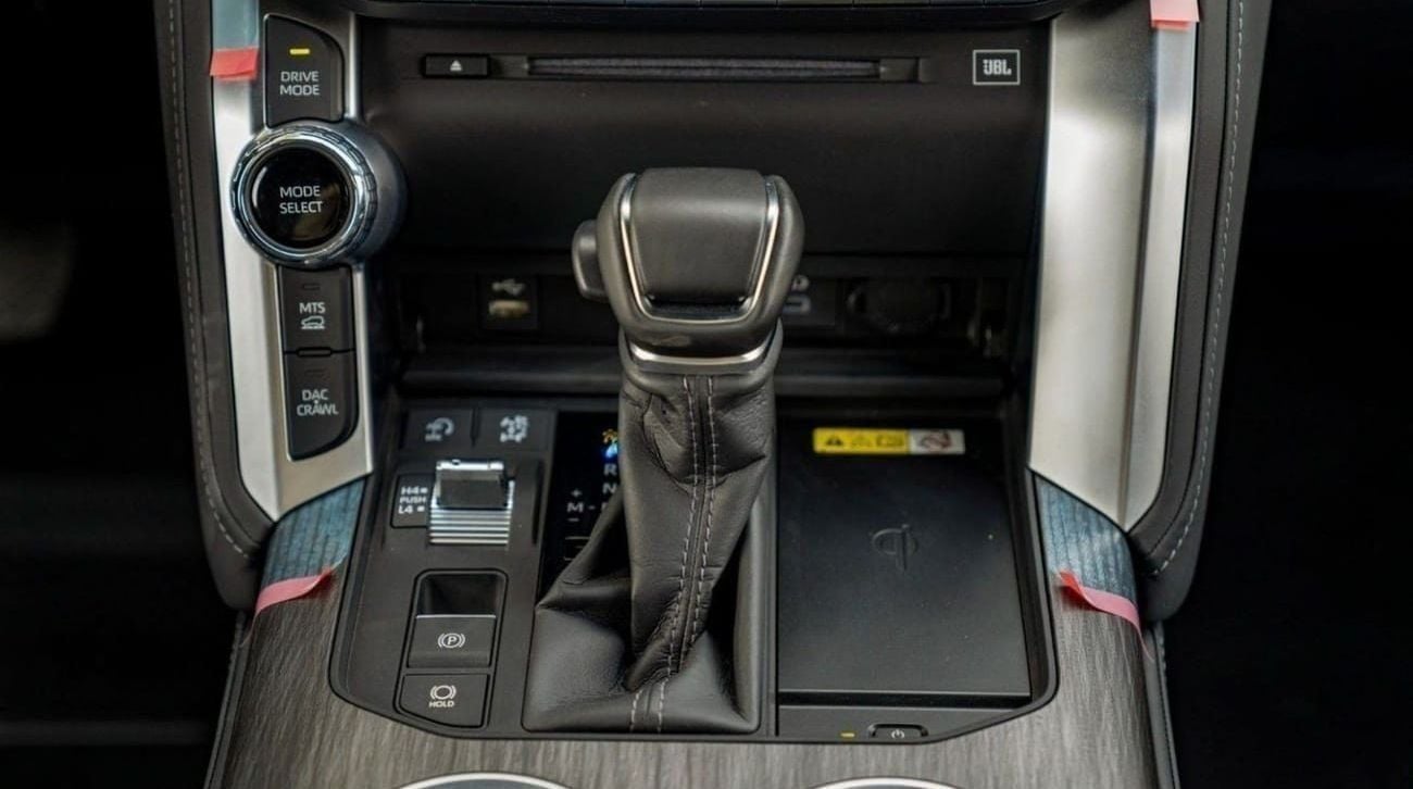 Toyota Land Cruiser GR-S LC300 GR SPORT 3.3D AT MY2024 – BLACK