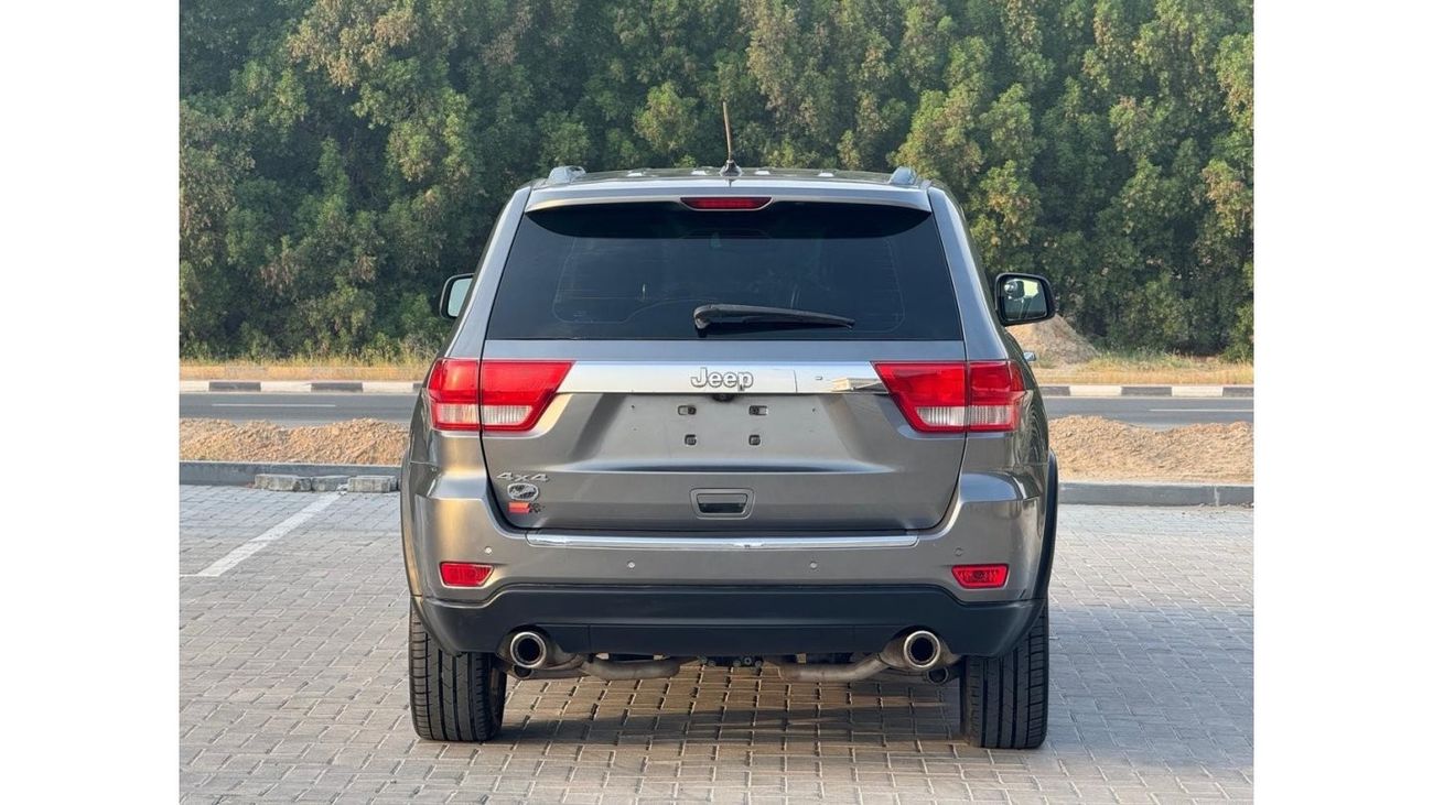Jeep Grand Cherokee Overland jeep grand cherokee 2013 model