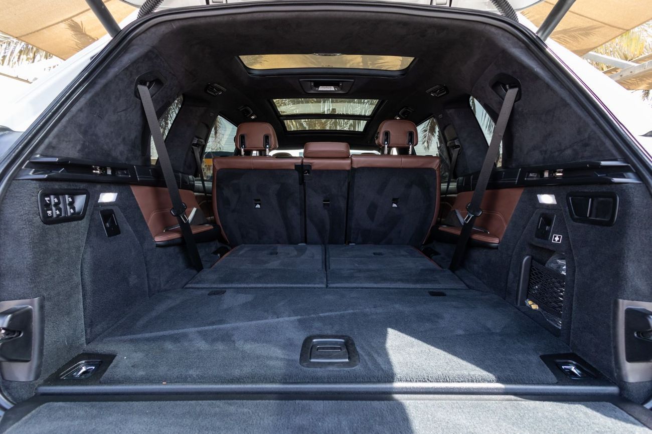 بي أم دبليو X7 40i M Sport Premium 3.0L