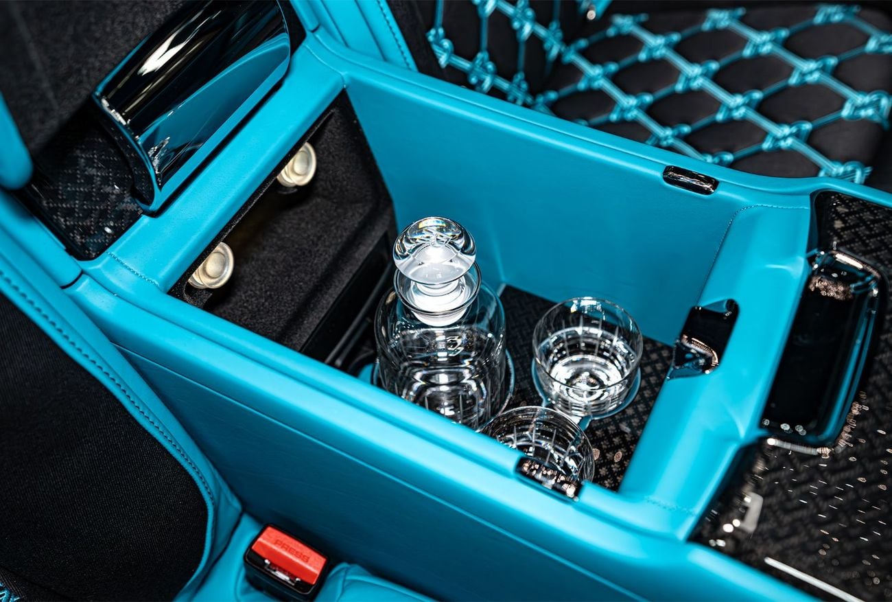 رولز رويس كولينان 2026 رولز رويس كولينان بلاك بادج سيريز II غوتشي