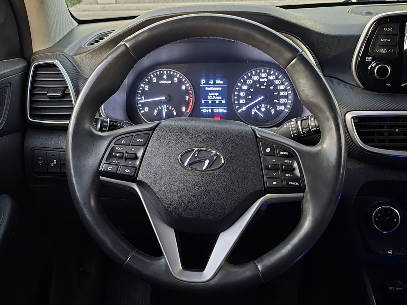 Hyundai Tucson GLS 2.4L HYUNDAI TUCSON 2019 US GOOD CONDITION INSIDE OUT SIDE