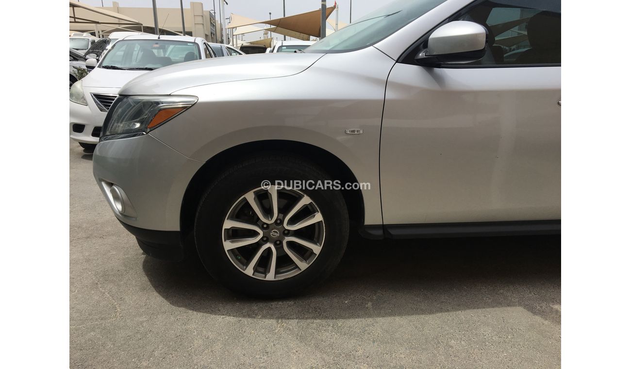 نيسان باثفايندر نحن نقدم : * خدمات تمويل السيارات على البنوك * ضمان ممدد * خدمات التسجيل / التصدير