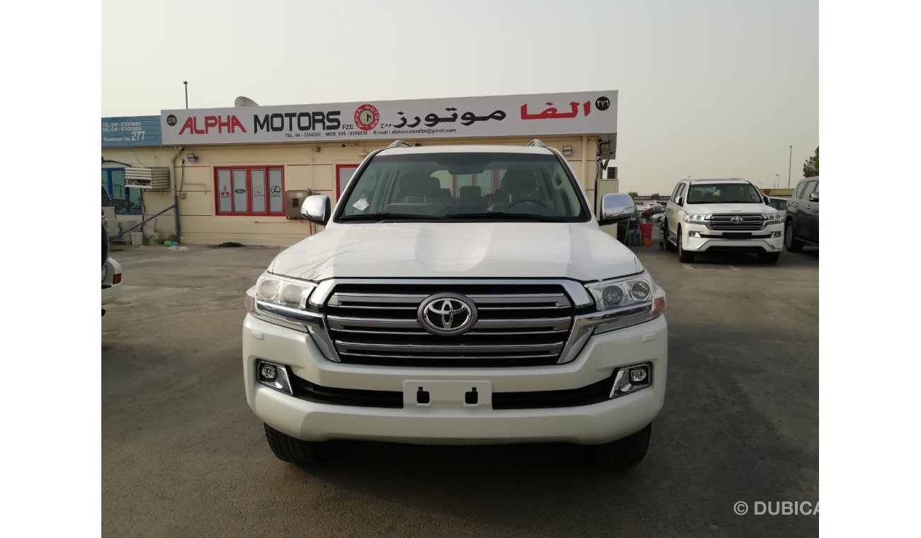 تويوتا لاند كروزر Toyota Land Cruiser GXR 4.0L V6 Mid Option