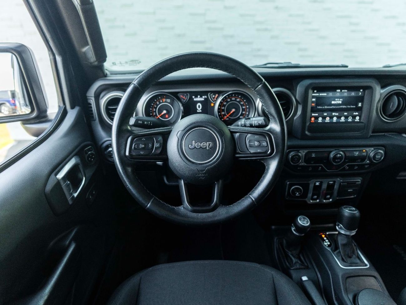 جيب رانجلر Sport 3.6L A/T (4 Seater)