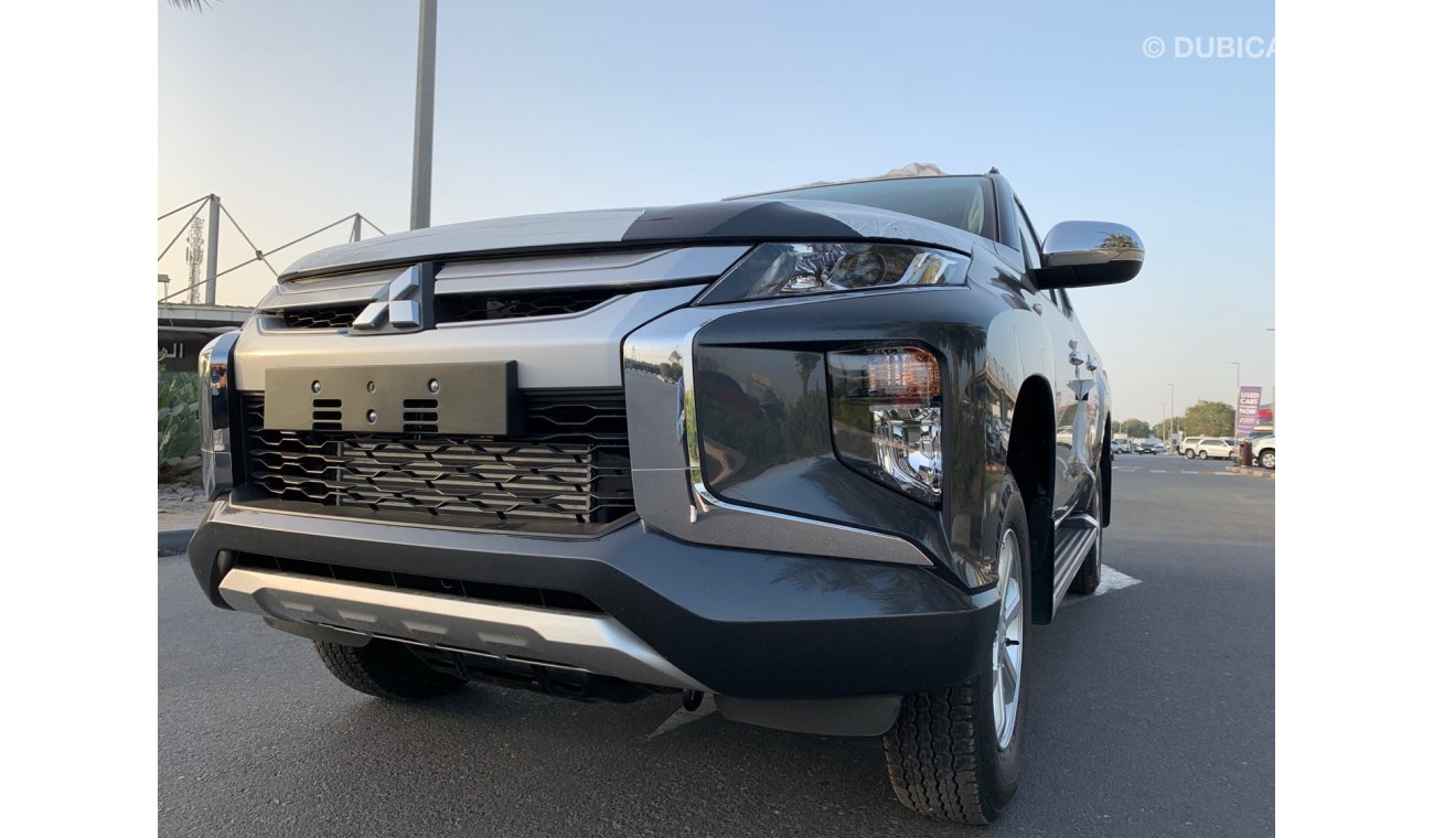 Mitsubishi L200 M/T 2021 Diesel GCC ( Production Jan/2021 ) Full option chrome package / stop lamp