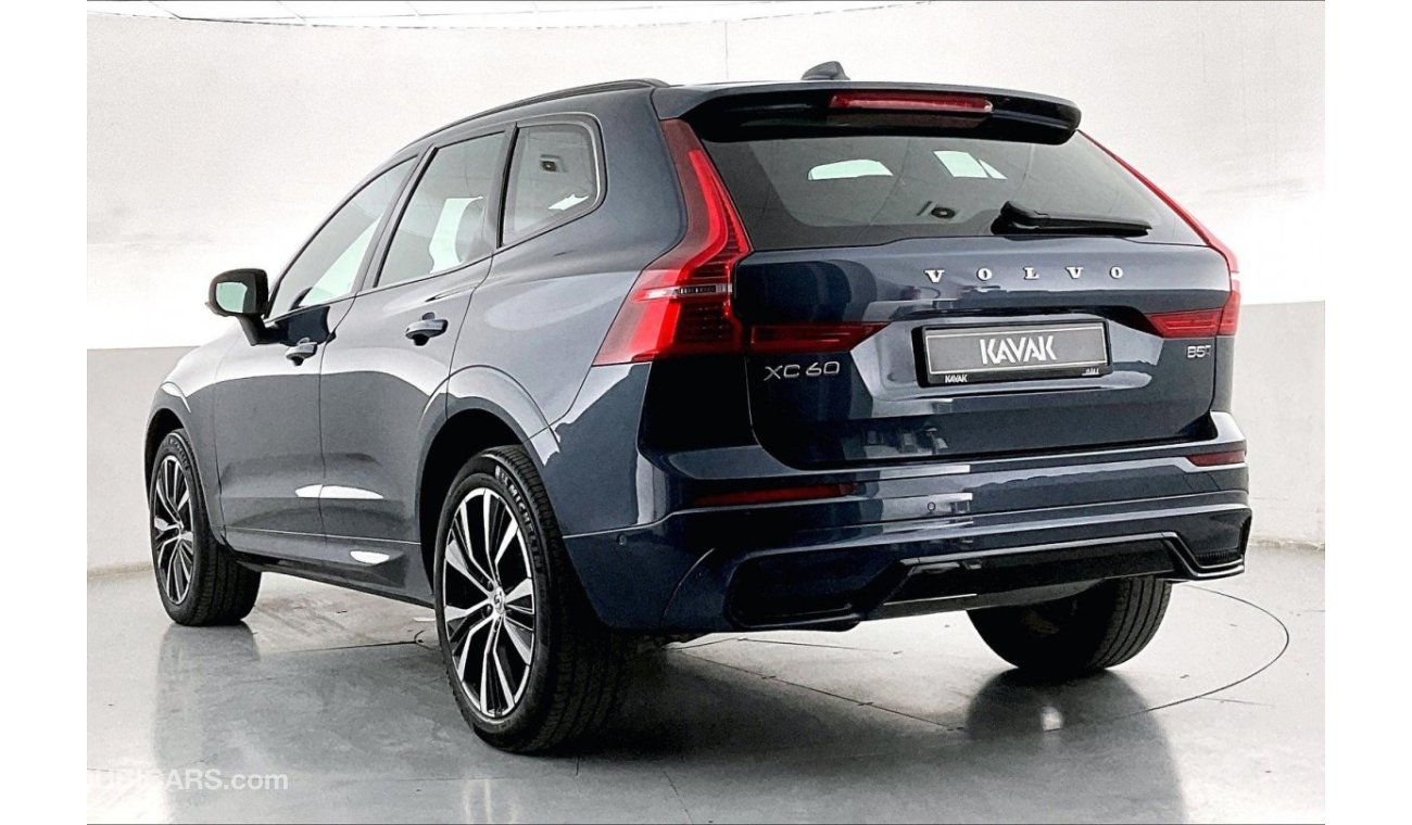 فولفو XC 60 B5 Ultimate Dark | سنة ضمان مجانية | نسبة التمويل 1.99% | خالية من أضرار الفيضانات