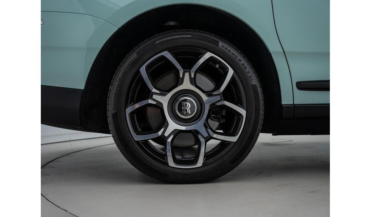 رولز رويس كولينان 6.75 V12 Black Badge RIGHT HAND DRIVE