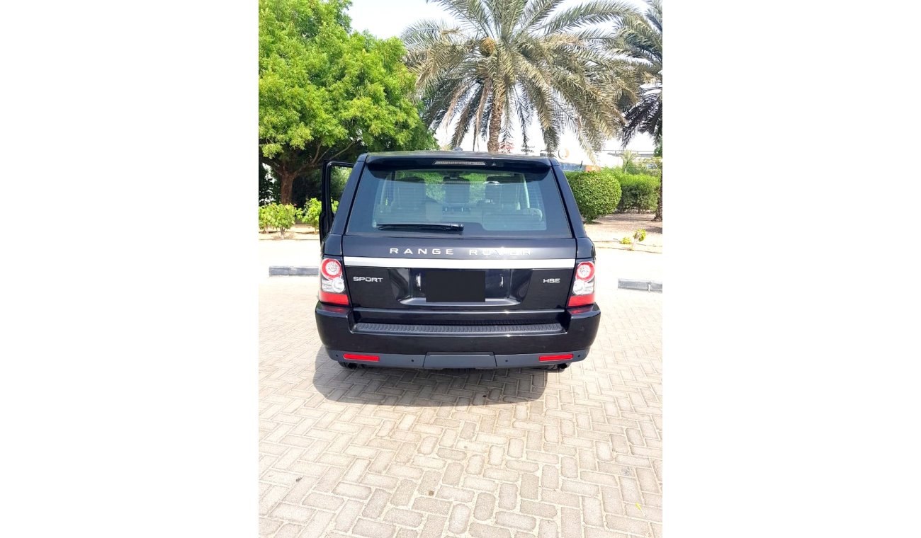 Land Rover Range Rover HSE GCC //1305 X 48 // 0% DOWN PAYMENT//GCC SPECS//AGENCY MAINTAINED