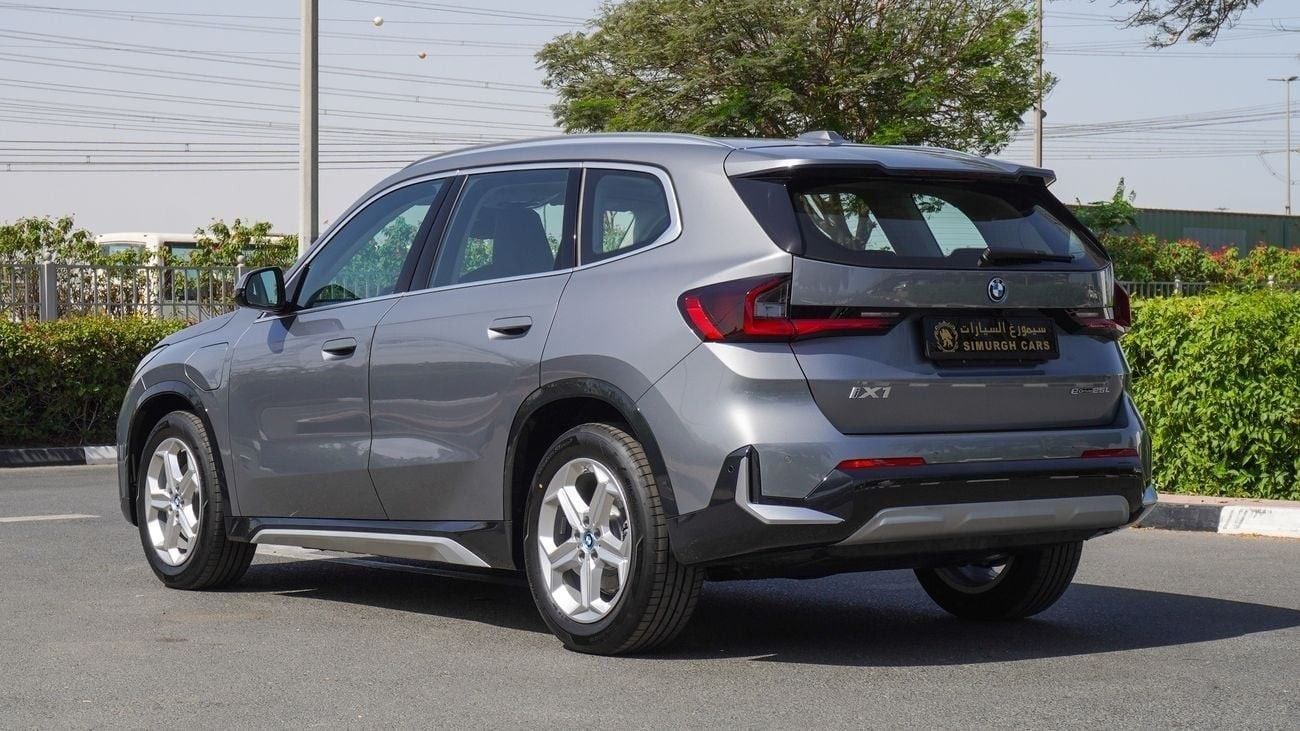 بي أم دبليو iX1 EDrive 25L