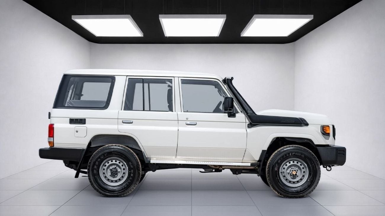 Toyota Land Cruiser 70 