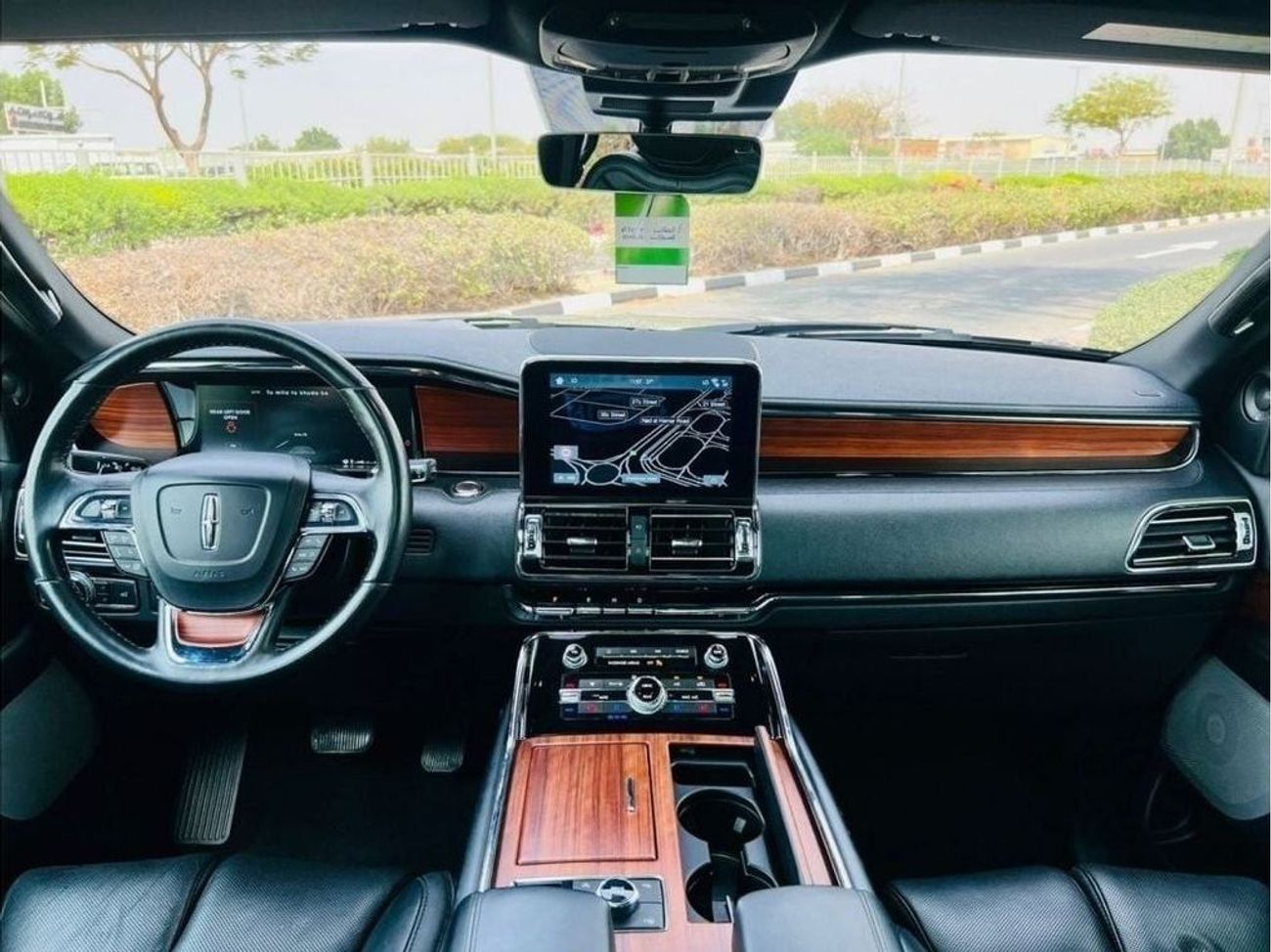 لينكولن نافيجاتور LINCOLN NAVIGATOR | RESERVE | GCC SPECS | YEAR 2019 |  SERVICE HISTORTY | FLEXIBLE DOWN PAYMENT EMI