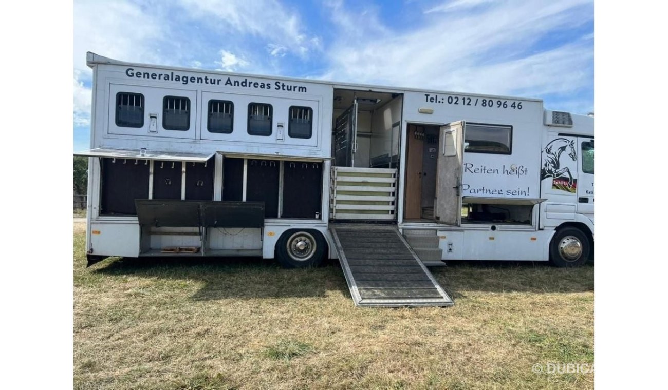 Mercedes-Benz Actros HORSE TRUCK TRANSPORTER 8 HEADS