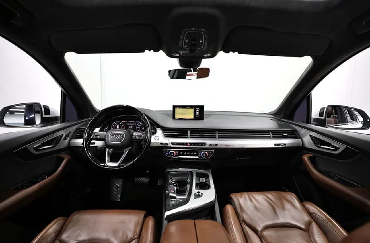 Audi Q7 GCC | | 7 Seater | 2,400 Monthly | Free Insurance + Registration | Ref#D031389