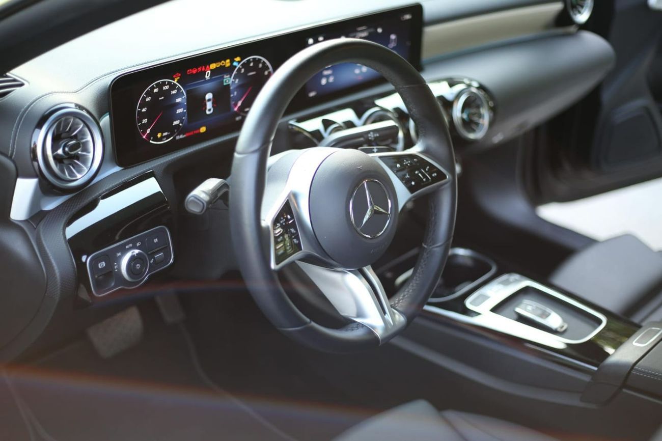 Mercedes-Benz CLA 250 Mercedes Benz CLA 250 2025 MODEL