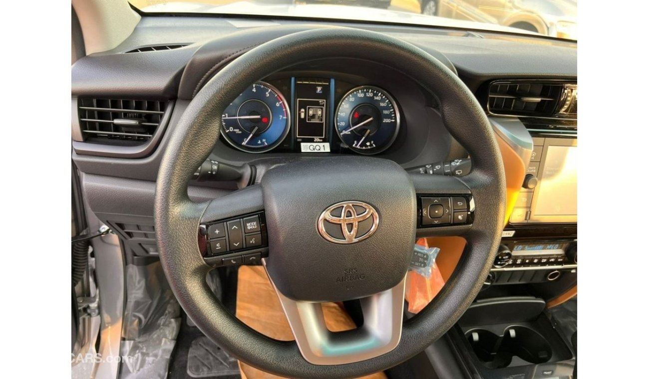 Toyota Fortuner 2.7L PETROL AUTOMATIC WITH AUTO AC