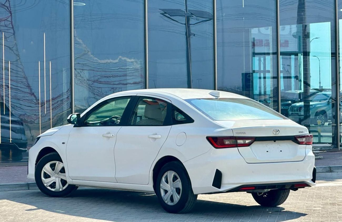 Toyota Yaris 1.5L E  670-Monthly l GCC l Camera, GPS l Accident Free
