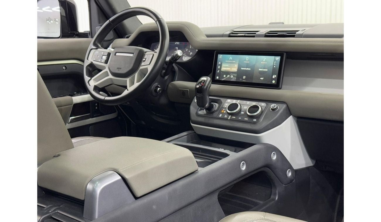 لاند روفر ديفندر 110 SE P300 2.0L 2022 Land Rover Defender P300 110 SE, 2026 Land Rover Warranty, Excellent Condition