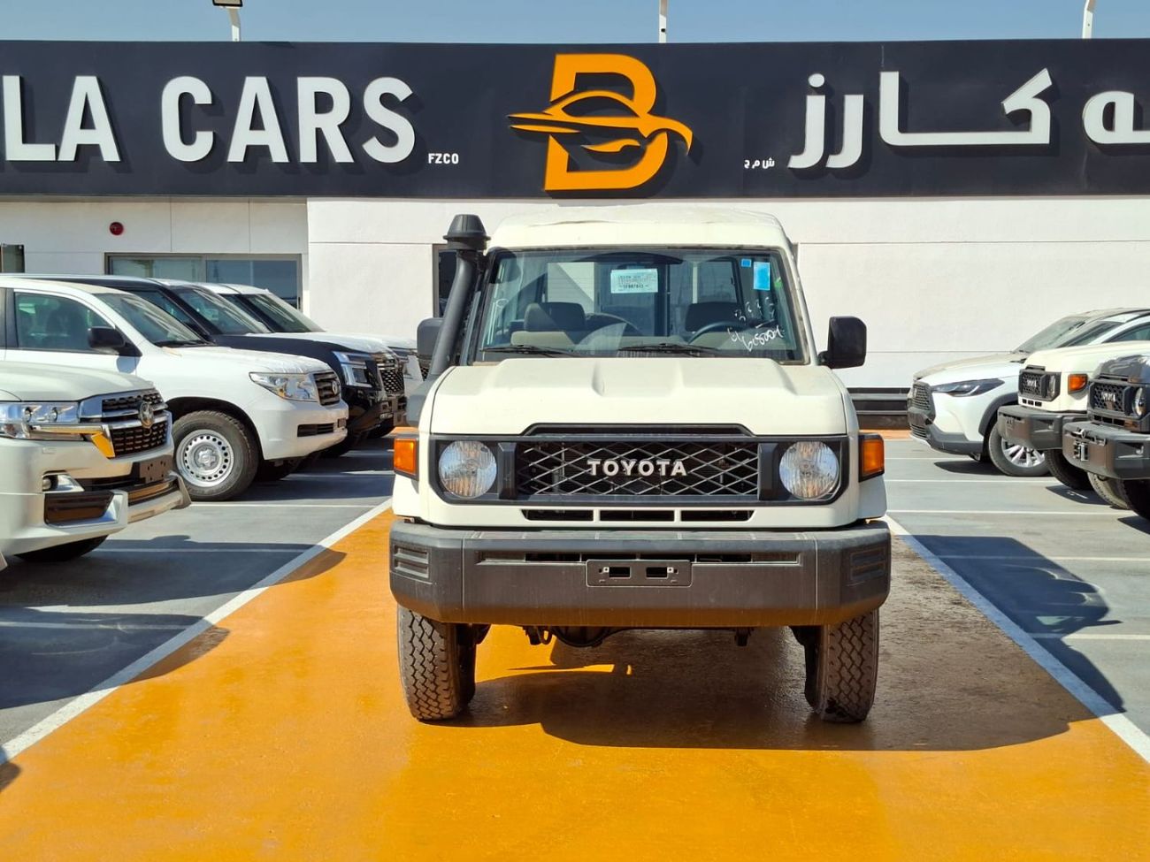 Toyota Land Cruiser 70 DX 4.0L M/T Toyota Land Cruiser LC78 Hardtop 3 Doors Long  MT 4.0L Petrol V6 Two Tank 2025 MID