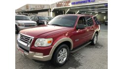 Ford Explorer Gulf is in good condition, no problems or malfunctions, no accidents