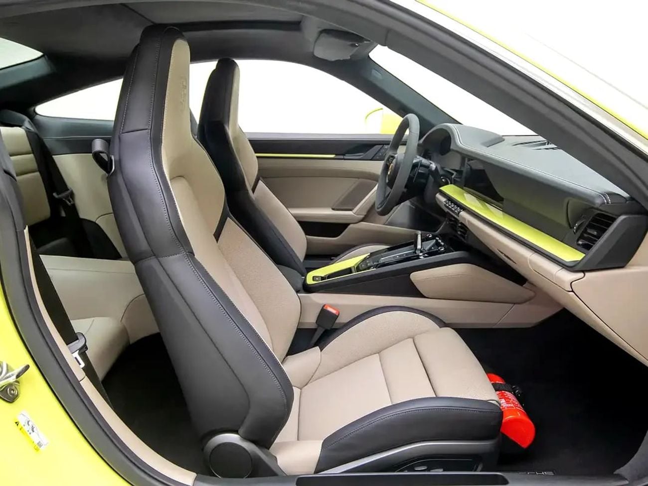 Porsche 911 CARRERA | GCC Spec | Dealer Warranty - Excellent Condition