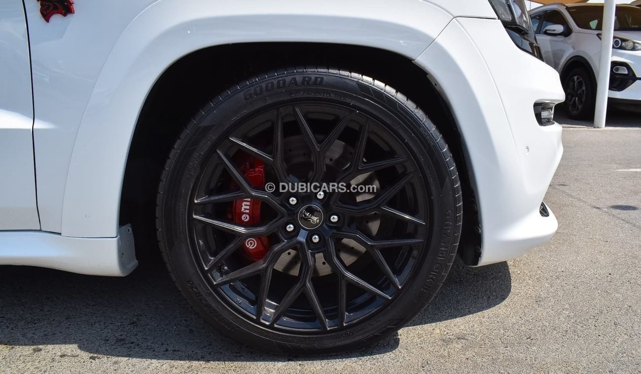 Jeep Grand Cherokee SRT